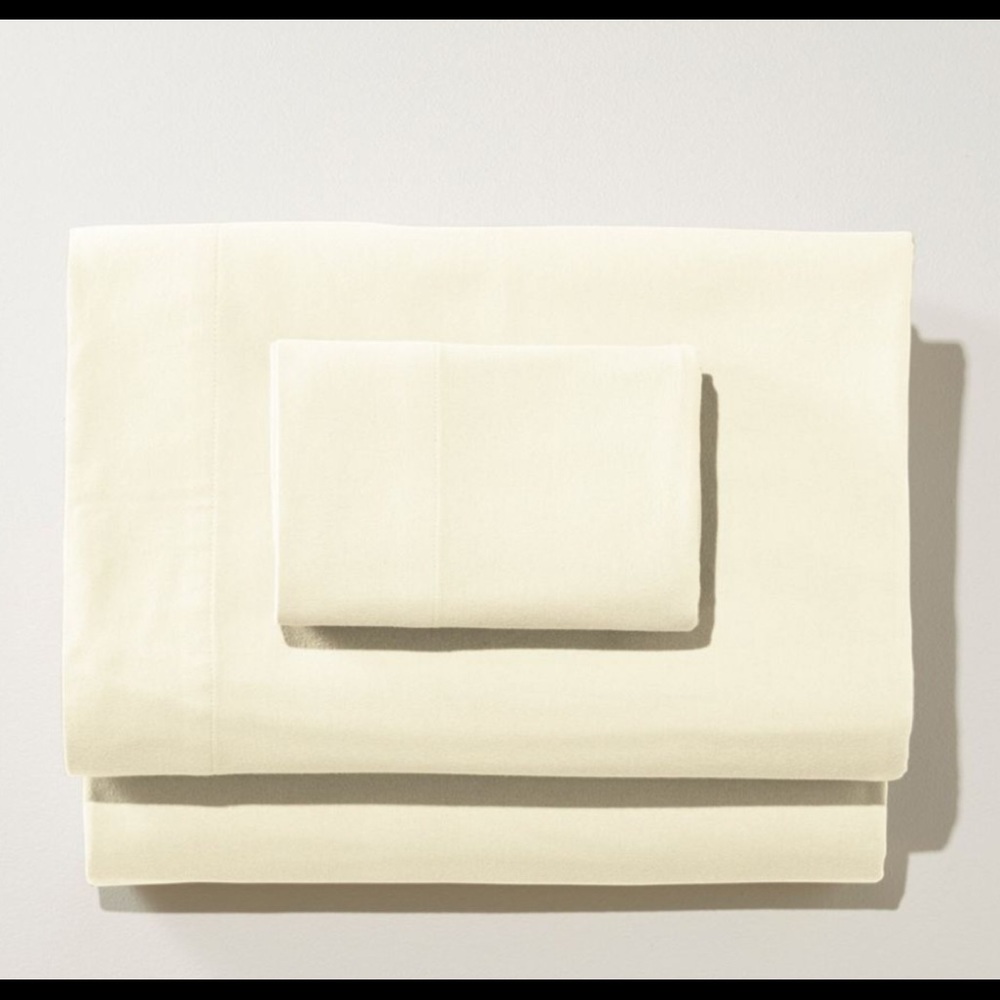 L.L. Bean Queen Flannel Sheets, Natural NWT